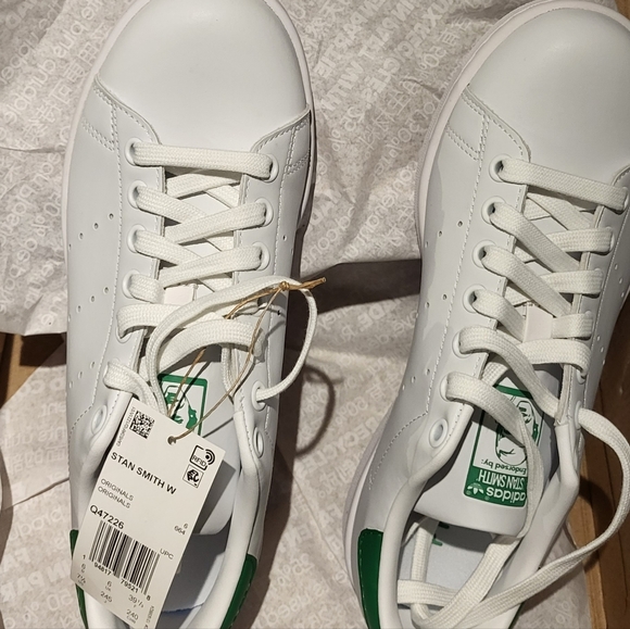 Adidas Stan Smiths - Size 7.5 - Picture 3 of 8